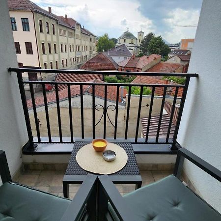 Tim Lux 3 Apartment Cacak Ngoại thất bức ảnh