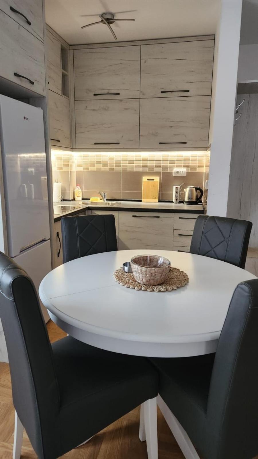 Tim Lux 3 Apartment Cacak Ngoại thất bức ảnh